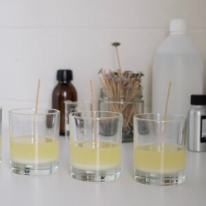 Proceso de fabricación de velas naturales en casa